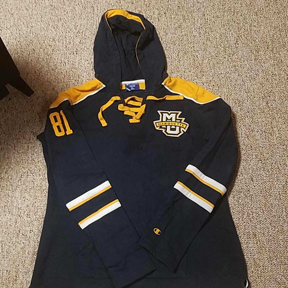 Marquette sweatshirt